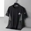 Camiseta de manga corta para hombre, marca de moda de verano, fina de seda helada, cuello redondo, corte holgado, secado rápido, top casual versátil para el verano