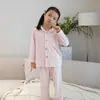 Pijama para niños, cárdigan para niños para casa, nuevo estilo otoño e invierno, conjunto de manga larga y pantalón largo para niños pequeños y estudiantes, conjunto de forro polar para niñas