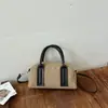 Bolso retro de mujer estilo Boston con forma de concha, nueva colección 2026, moderno bolso de hombro/bandolera de gamuza para ventas transfronterizas
