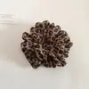 Scrunchie Leopardato Estiloso Retro Extra Grande para Mulheres, Elástico Versátil Chic Preguiçoso para Coque com Acabamento de Luxo