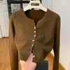Cardigan de Punto Corto con Hebilla Metálica de Color Puro Estilo Suave Estilo Coreano 2025 Suéter de Cuello V para Mujer Otoño e Invierno