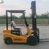 Carretilla elevadora eléctrica autopropulsada tipo automóvil, logística, transporte, elevación, carga y descarga, camión, vehículo de transporte de equilibrio de cuatro ruedas oblicuas frontales