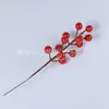 Flores Artificiales Transfronterizas con Escarcha Fruta Roja Bayas Esquejes Decoración Accesorios Rojos de Navidad Adornos para Muebles Bayas Rojas de Navidad