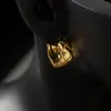Pendientes de Cobre con Forma de Rombo Chapados en Oro de Nuevo Estilo Europeo y Americano, de Nicho y Alta Gama, Lujo Ligero, Pinzas para Orejas con Temperamento Estilo Chanel al por Mayor