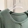 Camiseta base multicolor de cuello bajo y manga larga, versátil para otoño e invierno, disponible en azul marino, gris café, azul y verde vintage