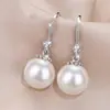 Novos ganchos de brinco populares com contas, simples e estilosos, brincos de pérola elegantes, sensação de nicho de alta qualidade, brincos versáteis e elegantes para mulheres