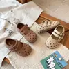 Zapatos de niña estilo Birkenstock con suela blanda, colección primavera/verano 2026, zapatos para niños, zapatos pequeños de piel para bebé niña, zapatos de princesa para niña pequeña