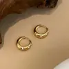 Brincos de Argola Modernos e Versáteis com Pedras de Diamante, com um Toque de Luxo Leve e Acabamento de Alta Qualidade, Ear Cuffs Geométricos com Senso de Design em Estilo de Luxo Leve