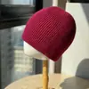 Nuevo Sombrero de Piel de Conejo para Hombres y Mujeres, Otoño e Invierno, Tejido de Felpa Rayas de Color Sólido Cúpula Versátil Sombrero Cálido para Hombres y Mujeres