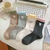 Calcetines para Mujer Otoño e Invierno Nuevos Calcetines de Longitud Media con Estampado Bordado de Conejito Lindo Calcetines Apilables para Niña Calcetines de Algodón a Juego Medias