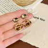 Pendientes Retro Ámbar Marrón para Mujer 2025 Nuevo Estilo Caliente Lujo Accesible de Gama Alta Estilo Retro de Hong Kong Pendientes Únicos de Nicho