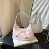 Elegante Bolso de Hombro Rosa Estilo Socialité con Cadena para Mujer 2026, Decoración Personalizada de Cereza, Bolso Pequeño Cruzado Versátil para Salir, Moderno