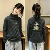 Camada Base Meia-Gola para Meninas 2026 Novo Estilo Roupa Íntima para Crianças Médias e Grandes Lado Duplo de Lã Roupa de Outono e Inverno Camiseta Top Listrado