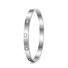 Pulsera de Acero de Titanio Moda Amor Transfronterizo Pulsera de Diamantes para Mujer Gama Alta Dorado Galvanizado Pulsera que No se Desvanece Joyería