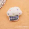 Tecido xadrez fresco sorvete bolo pequeno enfeites de pelúcia acessórios boneca fofa broche acessórios de cabelo acessórios