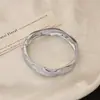 2025 Nuevo Pulsera Curva de Ola para Mujer de Amazon Simple Elegante Versátil de Moda Joyería para Mano