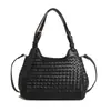 Bolsa de Tecido Yuezi para Mulheres 2026 Nova Moda Bolsa de Mão Bolsa Transversal Grande Capacidade Casual para o Dia a Dia Bolsa de Ombro Estilo Balde