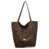 2026 Nova Bolsa Tote Estampada de Leopardo, Bolsa de Ombro, Bolsa de Ombro de Grande Capacidade, Bolsa Feminina, Bolsa de Lona Versátil