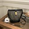 Nova bolsa feminina 2024 Explosions Bucket Bag Outono e inverno Nicho Design Crossbody Bag High-end Trabalho Pequena bolsa