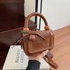 Bolso de Mujer Fresco para Viajero Moda Brillante de Mano Bolso Cuadrado Pequeño 2025 Nuevo Estilo Coreano Casual Sencillo de Un Hombro Cruzado