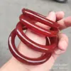 Atacado de fábrica pulseira de ágata vermelha pulseira redonda pulseira de beleza redonda de calcedônia vermelha pulseira de jade feminina fornecimento ao vivo