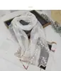 Bufanda de Encaje Bordado Exquisito de Color Sólido para Mujer, Bufanda Decorativa Versátil para el Cuello, Pañuelo Largo Multifuncional para la Cabeza, Bufanda de Gasa Artística Estilo Coreano