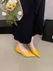 2026 Nuevos Zapatos de una Sola Pieza Retro Franceses de Color Sólido con Punta Fina y Corte Bajo para Mujer Primavera y Otoño Suela Plana Zapatos para Ir al Trabajo Suela Suave Zapatos Mary Jane de Abuela