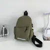 Nova bolsa de peito versátil estilo japonês casual masculina, mochila pequena esportiva da moda para estudantes, bolsa transversal moderna feminina