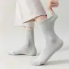 Calcetines de Color Sólido para Hombre Dropshipping, Calcetines de Algodón Blancos de Media Pantorrilla para Verano y Otoño, Calcetines Largos Casuales de Negocios Anti-Olor, Calcetines Zhuji
