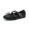 Wei Wei Girl 6068-2 Bico Redondo Preto Mary Jane Sapatos Femininos Tira de Couro Cruzada Fivela Laço Rasteirinha Sapatos Únicos Femininos