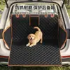 Os novos acessórios automotivos da Amazon incluem um tapete de porta-malas anti-sujeira de cobertura total, assento almofadado para viagem de pet e tapete para pet em tecido Oxford