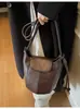 Bolsa de Abóbora de Design de Nicho de Luxo Nova Moda 2025 Versátil Simples Bolsa de Ombro Transversal Estilo Artístico Bolsa Feminina