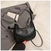 Bolso de Mano de Moda Versátil Bolso de Hombro 2025 Nuevo Nicho Casual Bolso Media Luna para Viajar Tendencia Bolso Sobaco para Mujer