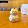Estilo Original de Talla en Madera Colección Meow Pequeños Adornos Dibujos Animados Creativos Gato de Resina Exquisita Decoraciones de Escritorio para Coche