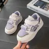 Tenis bajos para niña, zapatillas deportivas infantiles, nuevos zapatos casuales de estilo coreano para niños otoño 2026, lindos zapatos para correr de suela suave