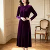 Vestido Nuevo de Terciopelo Dorado Talla Grande para Mujer Otoño Invierno Moda Larga Hasta la Rodilla Estilo Mamá Dama Rica
