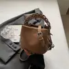 Bolsa de Mão Tecida de Luxo Modelo Saco 2025 Novo Estilo Coreano Couro Macio Padrão Lichia Grande Capacidade Ombro Transversal Tendência