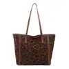 Nuevo bolso tote otoño/invierno 2026, de gran capacidad, elegante, retro, casual y bolso de hombro único para mujer