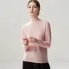 Nova coleção outono e inverno: camada base de tricô de cashmere moderna, macia e confortável, cor sólida, gola semi-alta, mangas compridas e suave para a pele, para mulheres