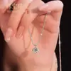 Colgante de CobreArtículo viral de TikTok, collar brillante de circón de lujo ligero, moderno y elegante, venta al por mayor desde el fabricante