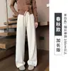 Pantalones de pierna ancha marrones para mujer, principios de otoño 2026, forrados de polar, cálidos, para figuras petite, felpa de cordero de chenilla, pantalones largos casuales estilo banana
