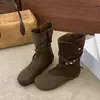 Botines de gamuza estilo retro con hebillas cruzadas, diseñados para otoño e invierno, con una silueta relajada de ajuste ancho, punta redonda estilo Western y un efecto adelgazante.