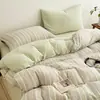 Conjunto de Quatro Peças em Gaze Plissada Dupla Camada 100% Algodão Grau Mãe e Bebê Estilo INS Estampa Listrada Macio 100% Algodão Conjunto de Pijama para Dormir