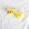 Muñeco de Peluche de Dibujos Animados Kumamoto Koala Pikachu Perro de Orejas Grandes Broche Perro Blanco y Negro Pin Insignia para Bolsa Accesorios para Ropa
