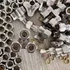 La junta separadora de agua de 3/8, la junta de pulverización tiene tres bases, y el tipo de férula está equipado con tubería de acero inoxidable de 9,52 mm