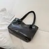Colección de otoño 2026: bolsa de mano minimalista de gran capacidad para ir al trabajo