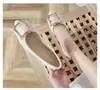 Zapatos de Mujer de Moda al por Mayor para Primavera y Verano, Nuevos Zapatos Versátiles de Estilo Coreano con Punta Fina y Boca Baja, Zapatos Individuales de Moda de Hong Kong