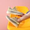 Zapatos de coco de palomitas de maíz 2021 primavera zapatilla de pareja de mujer versátil casual estilo coreano transpirable suela suave zapatos para correr