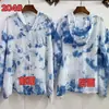 Top tie-dye para comercio transfronterizo, camisa de seda y lino tie-dye bordada de manga media con cuello camisero, cuello redondo, corte holgado, top estilizado y que estiliza