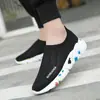 Nuevos calcetines, zapatos para mujer, primavera y verano, zapatos para caminar huecos, zapatos casuales de malla, zapatos de moda para perezosos, zapatillas huecas